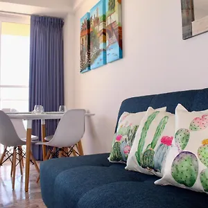 oceanside-studio-stunning-views-ideal-location.quintano-roohotels.com/