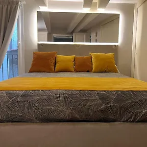 https://artemide-domus-romae.it-romehotels.com