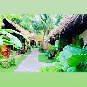  Homestay Under The Coconut Tree